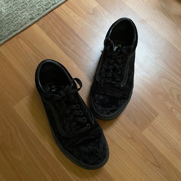 all black velvet vans